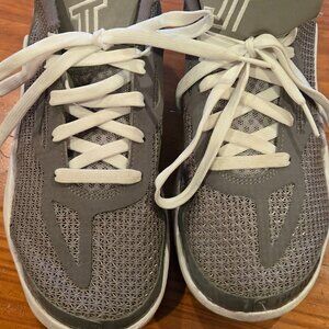 NIKE Jayson Tatum 2 Basketball Shoes Size 6Y